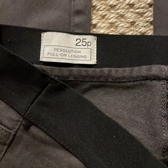 Gap pants. 2 pairs - Picture 3 of 6